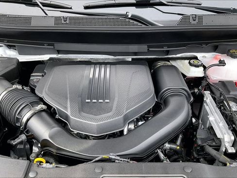 New 2026 Chevrolet Traverse LT FWD image 12