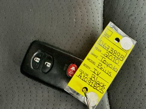 Used 2010 Toyota Prius Four FWD image 33