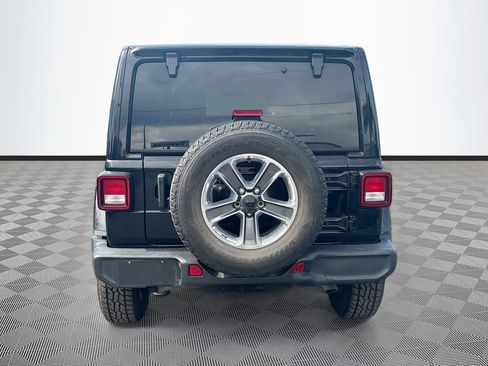 Certified 2022 Jeep Wrangler Unlimited Sahara w/ Cold Weather Group AWD/4WD image 7