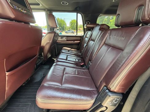 Used 2015 Ford Expedition EL Platinum RWD image 24