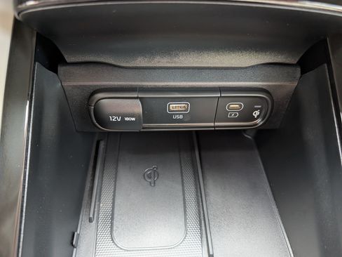Certified 2023 Kia Telluride S w/ S Sunroof Package AWD/4WD image 33