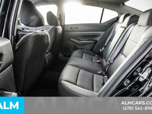 Used 2025 Nissan Altima 2.5 SV image 17