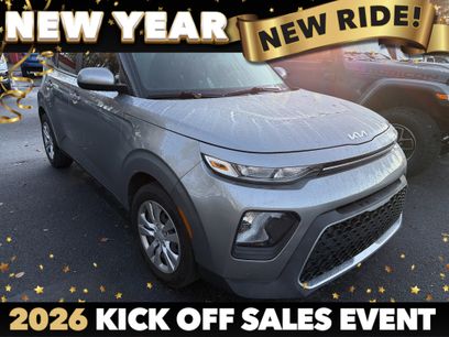 Used 2022 Kia Soul LX