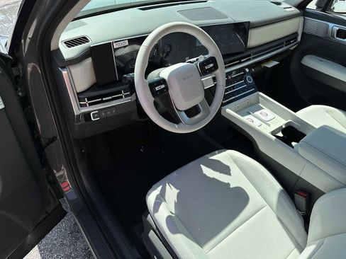 New 2026 Hyundai Santa Fe SE image 8