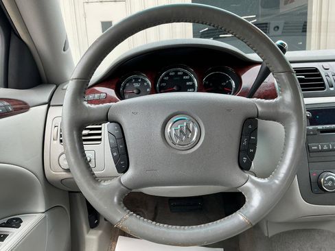 Used 2009 Buick Lucerne CXL FWD image 20