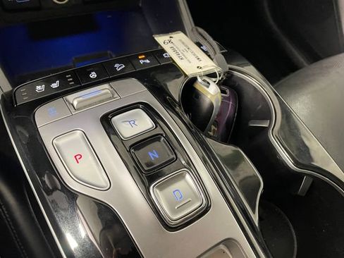 Used 2022 Hyundai Tucson Limited image 11