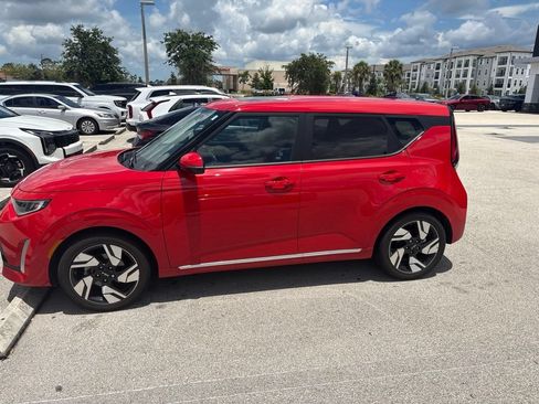 Certified 2025 Kia Soul GT-Line w/ GT-Line Technology Package FWD image 4