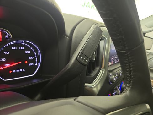 Used 2019 Chevrolet Silverado 1500 LT Trail Boss AWD/4WD image 23