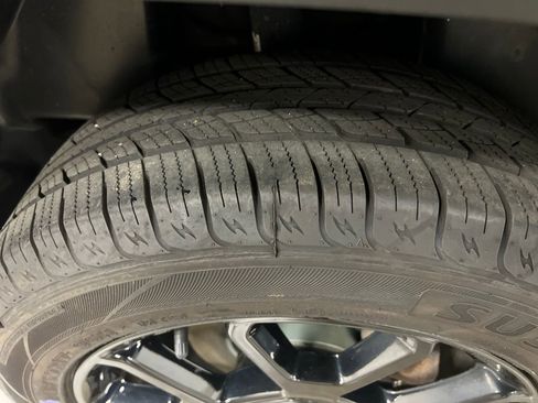 Used 2020 Jeep Renegade Altitude AWD/4WD image 10