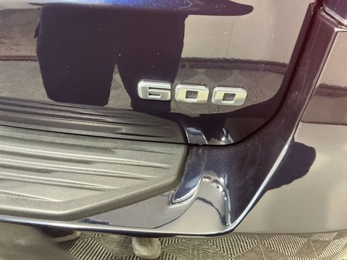 Used 2022 Cadillac Escalade Premium Luxury image 22