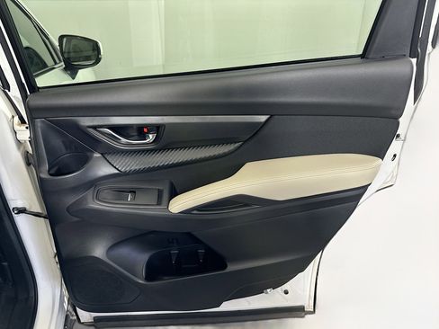 Used 2024 Subaru Ascent Premium w/ Convenience Package image 31