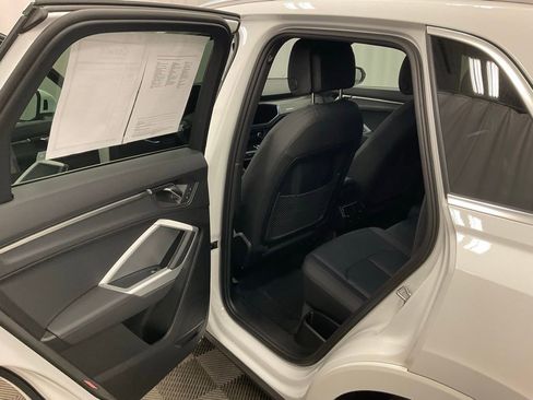 Used 2025 Audi Q3 2.0T Premium image 29