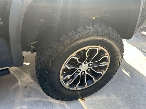 Used 2019 Chevrolet Colorado ZR2 image 19