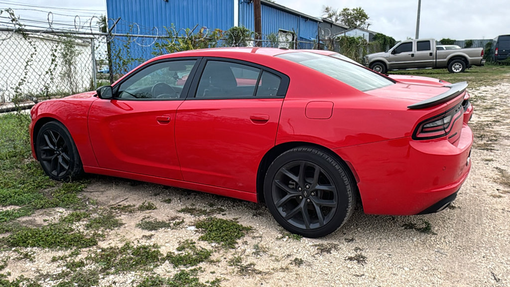 Used 2021 Dodge Charger SXT w/ Blacktop Package RWD image 13