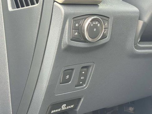 Certified 2022 Ford F250 Lariat w/ Black Appearance Package AWD/4WD image 22