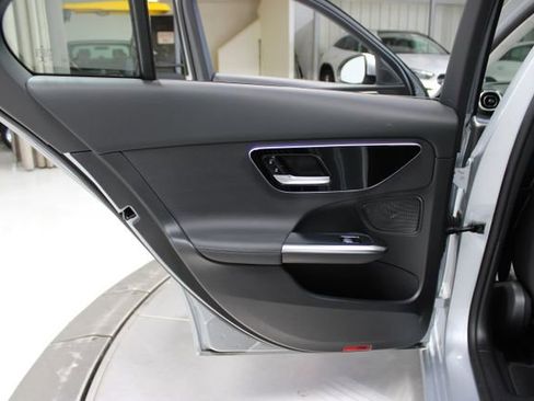 Used 2023 Mercedes-Benz C 300 Sedan image 23