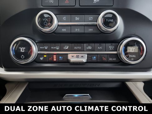 Used 2024 Ford Expedition Max Limited image 8
