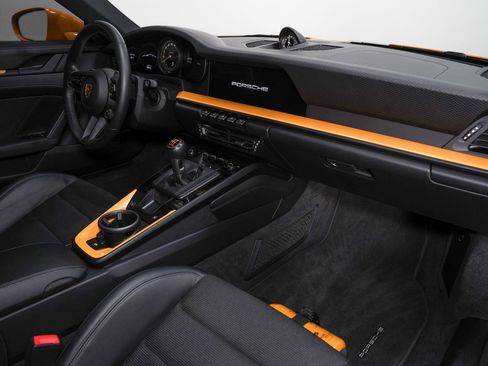 Used 2022 Porsche 911 GT3 RWD image 30
