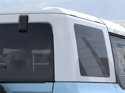 New 2025 Ford Bronco Heritage Edition image 25