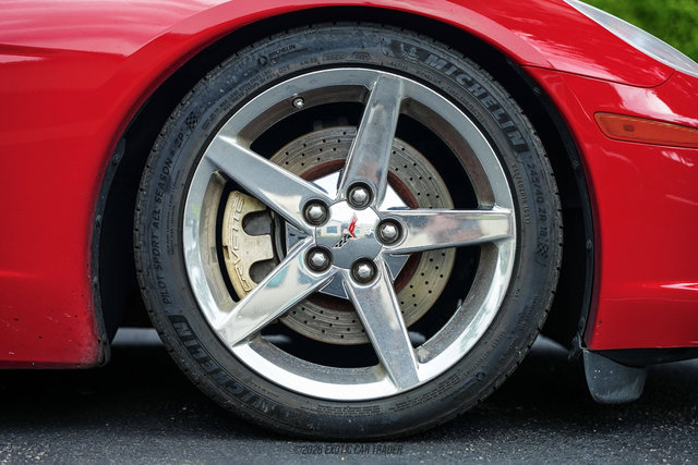 Used 2006 Chevrolet Corvette Coupe w/ Preferred Equipment Group RWD image 52