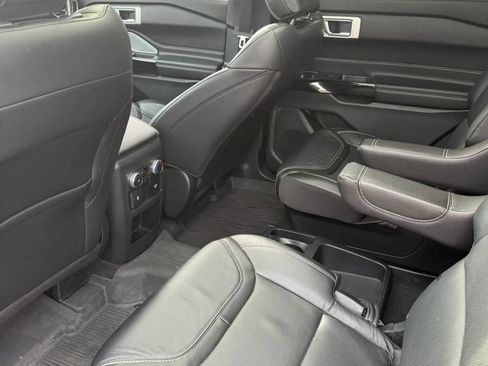 Used 2021 Ford Explorer ST w/ Equipment Group 401A AWD/4WD image 16