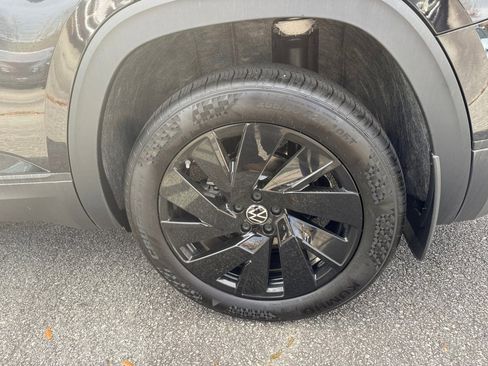 New 2026 Volkswagen Atlas SE image 22
