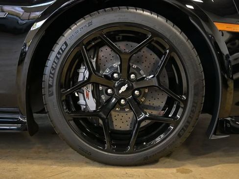 Used 2015 Chevrolet Camaro Z/28 RWD image 20