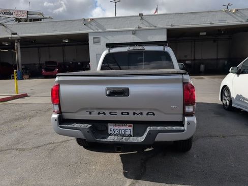 Certified 2019 Toyota Tacoma TRD Off-Road w/ Technology Package AWD/4WD image 5