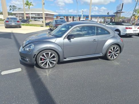 Used 2012 Volkswagen Beetle Turbo image 3