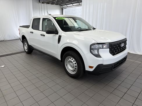 Used 2026 Ford Maverick XL w/ 4K Tow Package AWD/4WD image 3