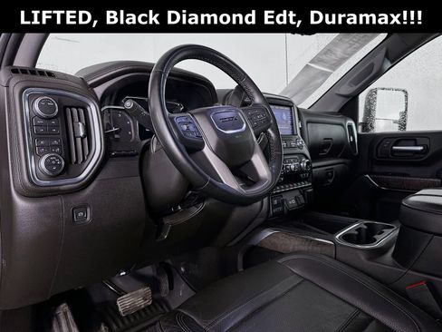 Used 2023 GMC Sierra 3500 Denali w/ Denali Black Diamond Edition image 12