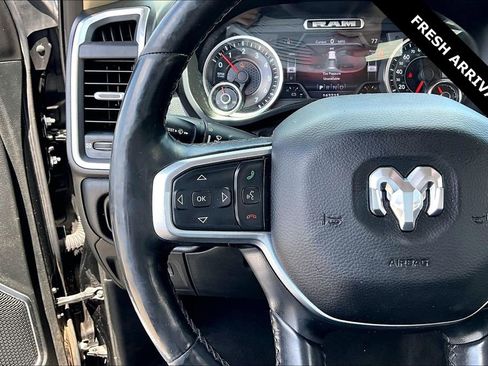 Used 2019 RAM 1500 Laramie AWD/4WD image 12