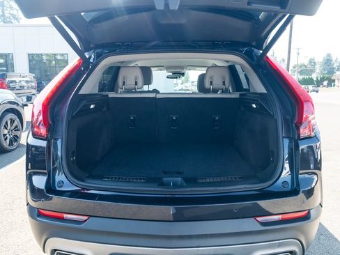 Used 2023 Cadillac XT4 Premium Luxury AWD/4WD image 7