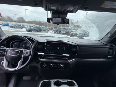 Used 2022 GMC Sierra 1500 SLE w/ X31 Off-Road Package image 31