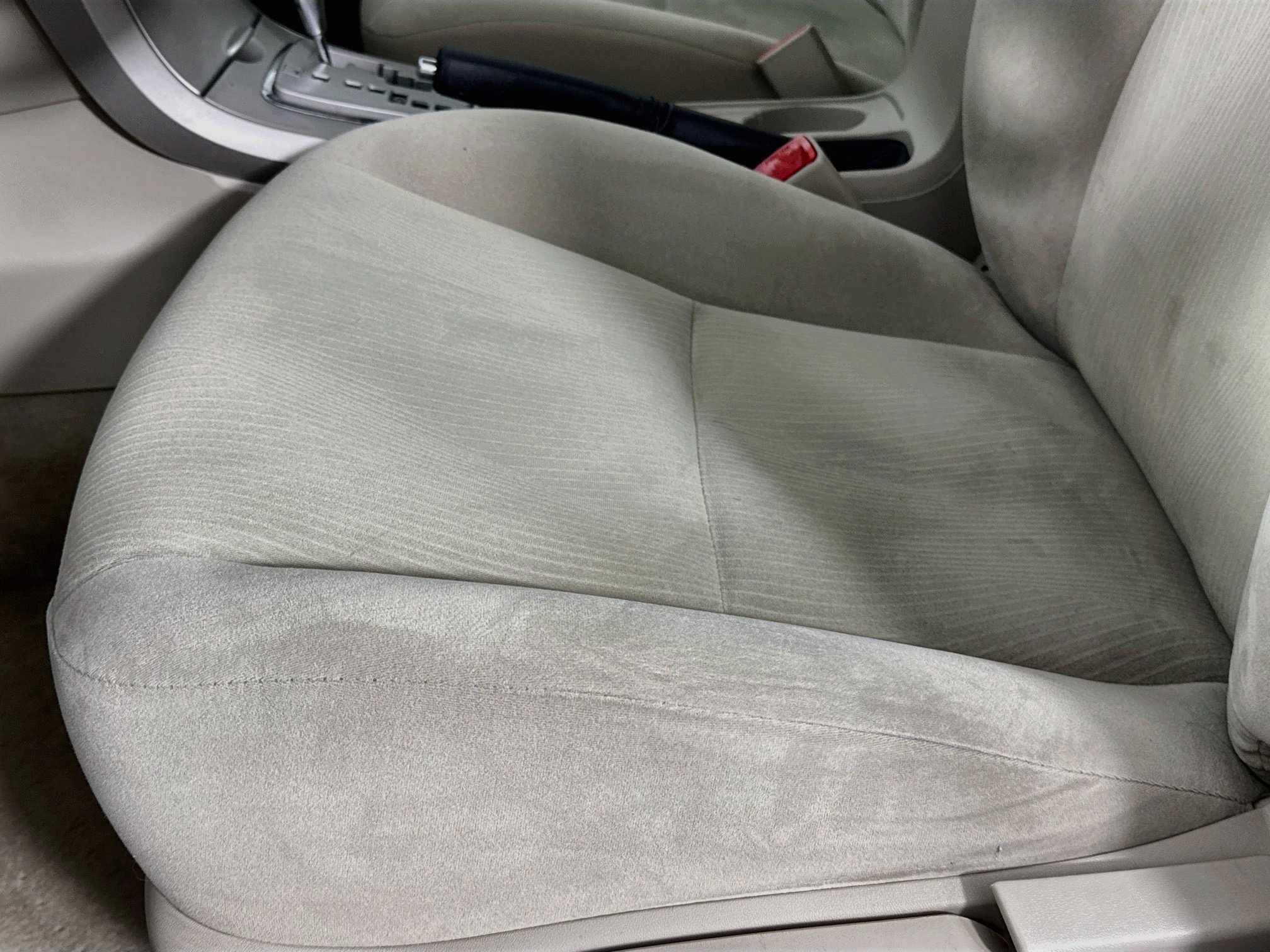 Used 2012 Toyota Corolla LE FWD image 17