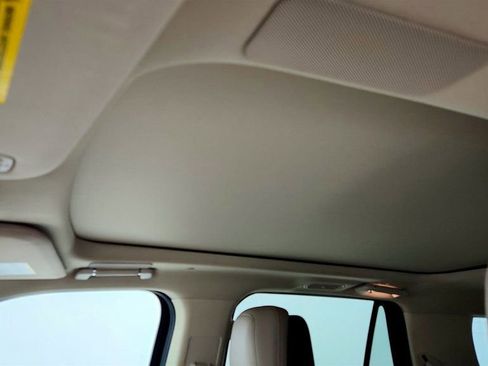 Used 2022 Lincoln Navigator Reserve image 14