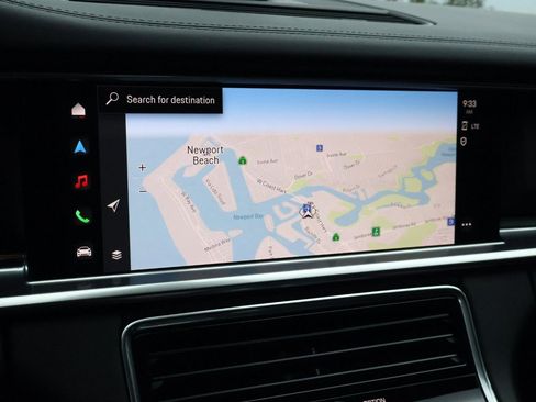 Certified 2022 Porsche Panamera 4 Platinum Edition image 18