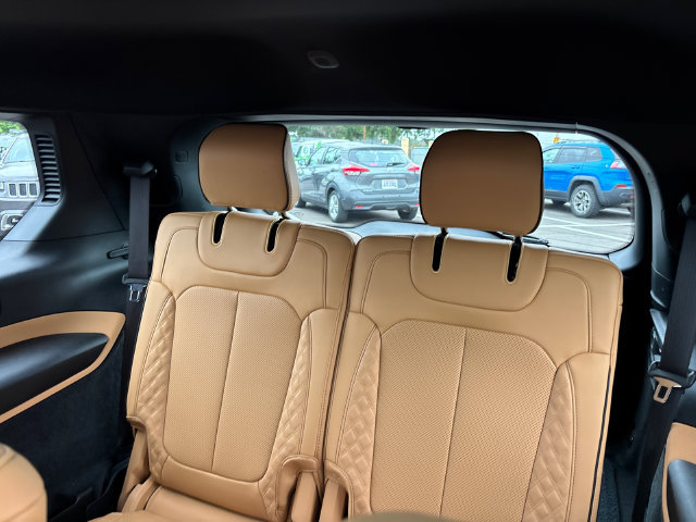 Used 2025 Jeep Grand Cherokee L Summit AWD/4WD image 9