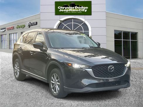 Used 2022 MAZDA CX-5 AWD 2.5 S w/ Select Package image 2