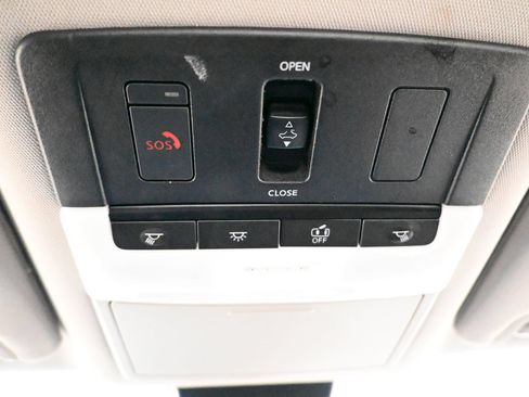 Used 2021 Nissan Altima 2.5 Platinum AWD/4WD image 24