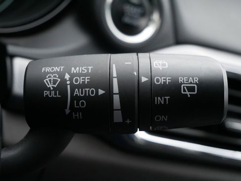 Used 2021 MAZDA CX-9 Signature image 18