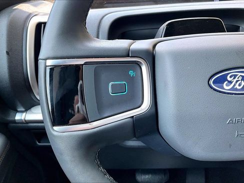 Certified 2025 Ford Expedition Active RWD image 17