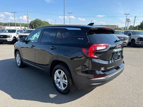 Used 2024 GMC Terrain SLE AWD/4WD image 6