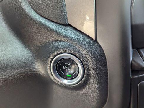 Certified 2025 Chevrolet Silverado 1500 W/T image 22