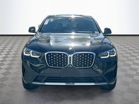 Certified 2023 BMW X4 xDrive30i w/ Premium Package image 2