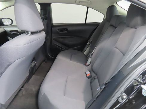 Used 2023 Toyota Corolla LE FWD image 29