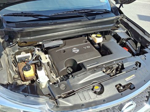 Used 2015 Nissan Pathfinder SV w/ Cargo Package image 29