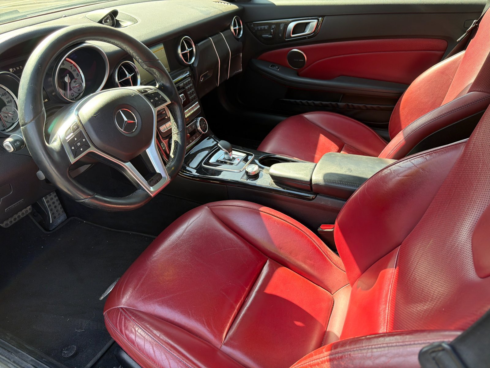 Used 2016 Mercedes-Benz SLK 300 image 8
