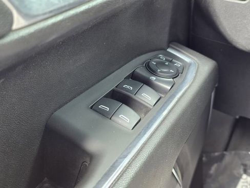 Used 2025 Chevrolet Silverado 1500 LT w/ Z71 Off-Road Package image 15