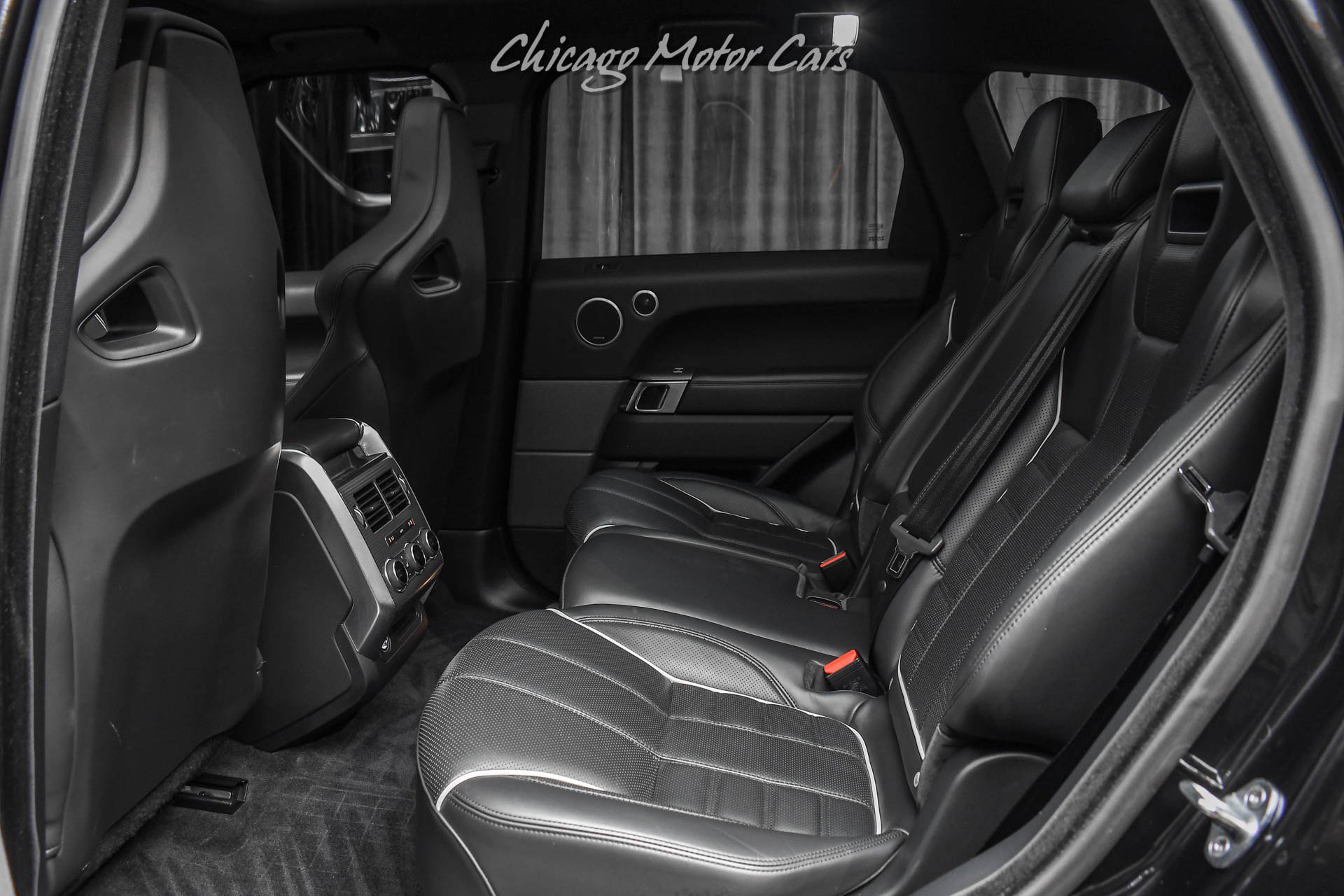Used 2016 Land Rover Range Rover Sport SVR AWD/4WD image 29